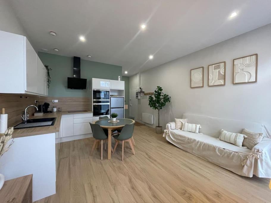Joli Appartement Avec Parking - Proche Centre Ville Σαρτρ Εξωτερικό φωτογραφία